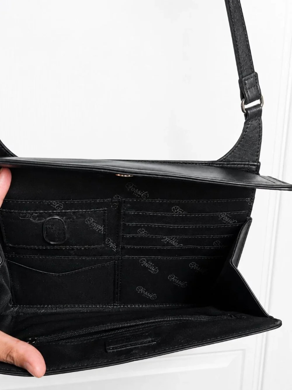 Vintage Fossil Black Leather Crossbody Organizer Wallet Purse
